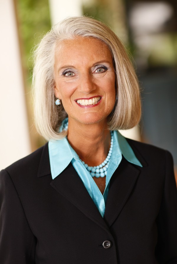 1AnneGrahamLotz