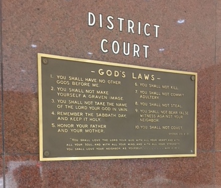1St Louis District Court Ten Commandments1