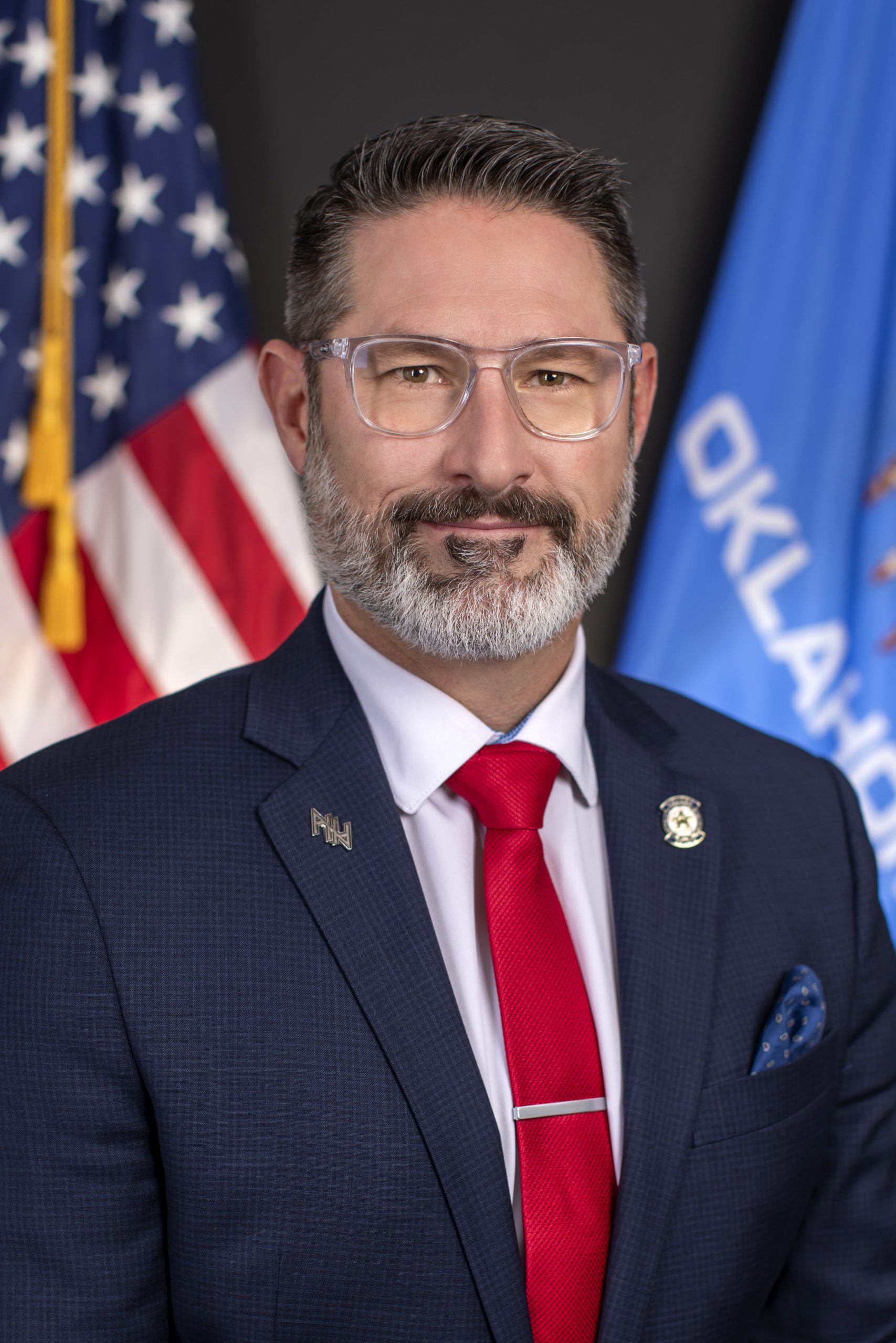 headshot of Oklahoma Senator Dusty Deevers